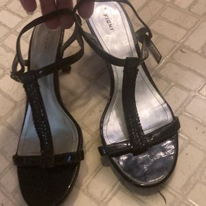 BLACK DRESS SANDALS SIZE 7
